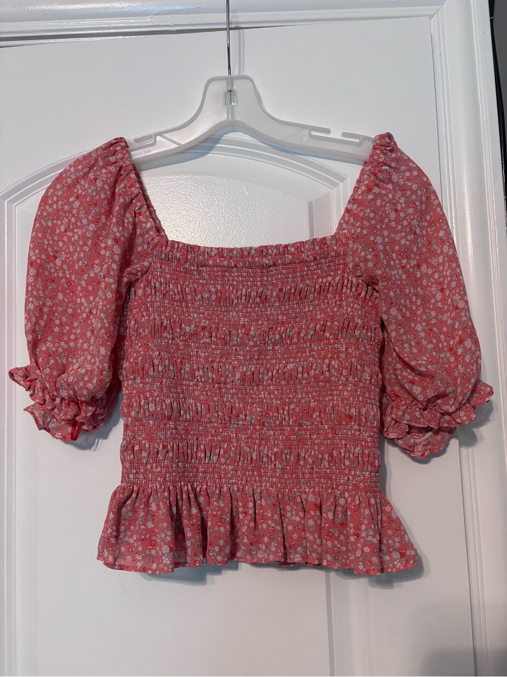 Wayf Rose-Pink Smocked Floral Puff-Sleeve Crop Top Size Small 100% polyester